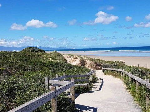 Prom Coast - Beach Abode - Sandy Point - Australian Directory 2