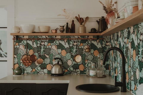 Quaint And Intimate 1-bed Seaside Cottage - Australian Directory 0
