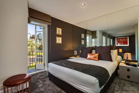 Quest East Melbourne - Australian Directory 0