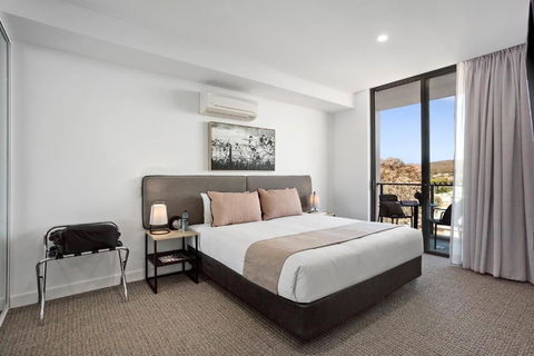 Quest Goulburn - Australian Directory 1