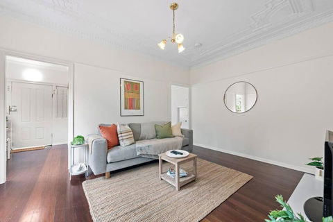 Quiet & Bright Art Deco Apartment By New Farm Park - Australian Directory 2