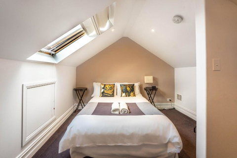 Raffless - Australian Directory 0