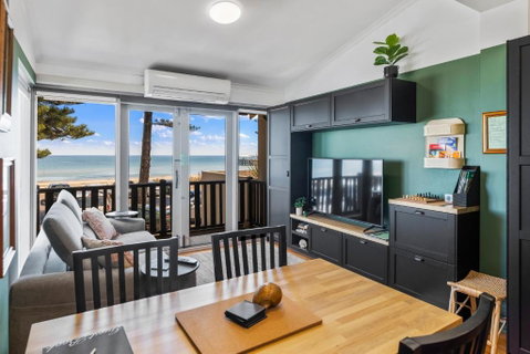 Rawsons Shack Beachfront Unit Suits Single Or Couple - Australian Directory 1