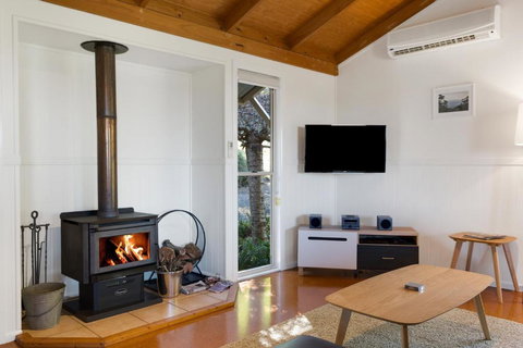 Ravensbourne Escape - Windsong - Australian Directory 3