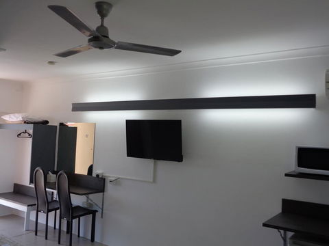 Aspley Sunset Motel - Australian Directory 1