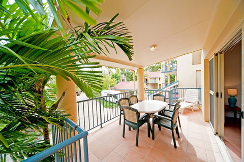 At Beach Court Holiday Villas - Australian Directory 2