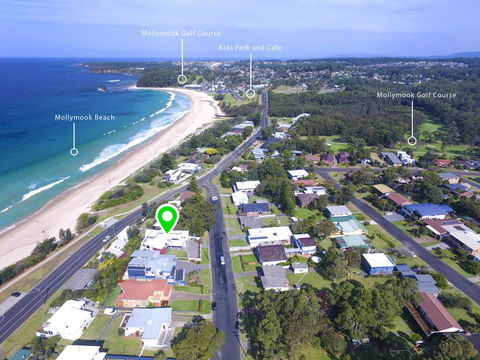 Atlantas, Mollymook Beach - Australian Directory 3