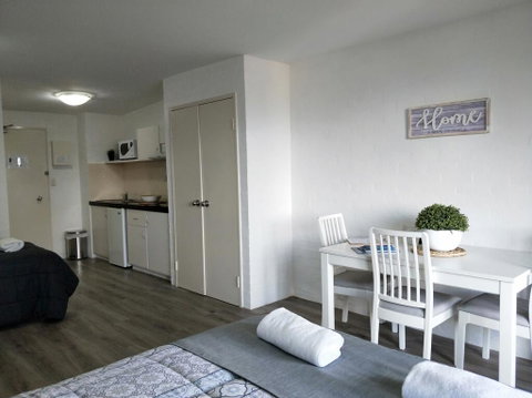 Atrium Private Stay Mandurah - Australian Directory 2