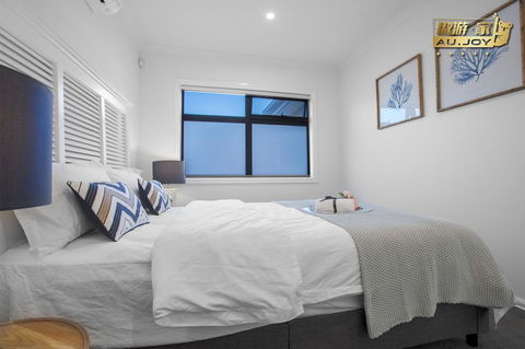 AU.JOY 3 Bed Townhouse Burwood 3 - Australian Directory 3