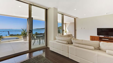 Aura Apartment With Spectacular Views! - Australian Directory 0