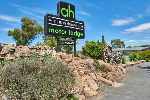 Australian Homestead Motor Lodge - Australian Directory 0