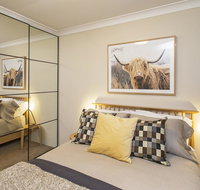 Avalanche 6 - Sophisticated style modern comfort with a central location