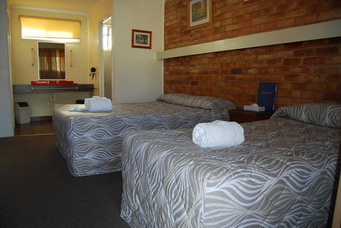 Avocado Motor Inn - Australian Directory 1