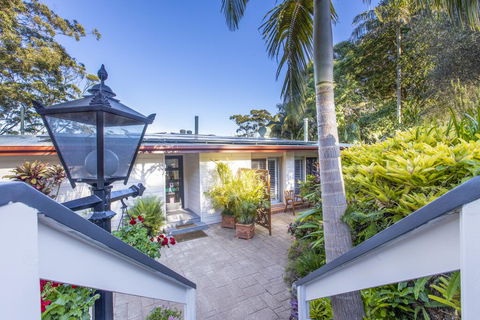 Avocado Sunset Bed & Breakfast - Australian Directory 1