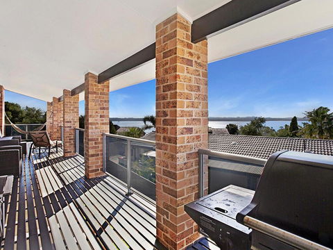 Away @ Nelson Bay, 29 Wollomi Ave - Incredible Water Views, Pet Friendly, WIFI & Aircon - Australian Directory 0