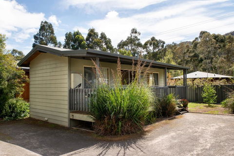 Awonga Cottages - Australian Directory 3