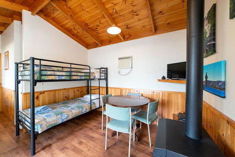 Awonga Cottages - Australian Directory 1