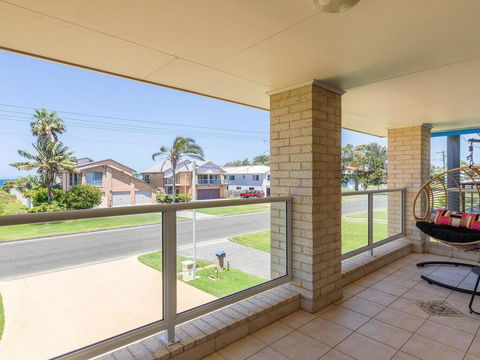 Azure Waters - Perfectly Positioned With Ocean Views - Australian Directory 3