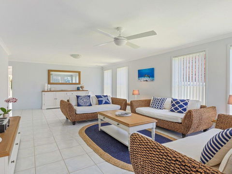 Azure Waters - Perfectly Positioned With Ocean Views - Australian Directory 0