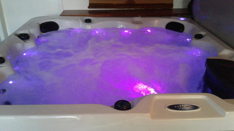 B&B Squeakygate Retreat - Australian Directory 2