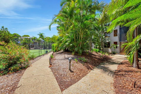 Baden 70 - Rainbow Shores, Ground Floor, Air Con, Overlooking Lap Pool - Australian Directory 2