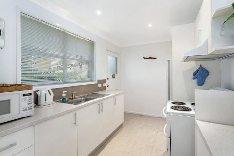 Bagnall Avenue, 1 - Australian Directory 2