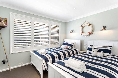 Bagnall Avenue, 1 - Australian Directory 3