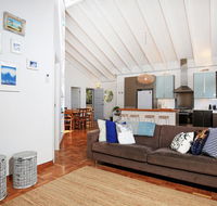 Balena  Culburra - Pet Friendly - 1 Min Walk to Beach - Australian Directory