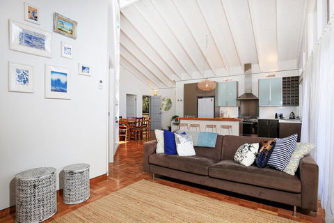 Balena @ Culburra - Pet Friendly - 1 Min Walk To Beach - Australian Directory 0