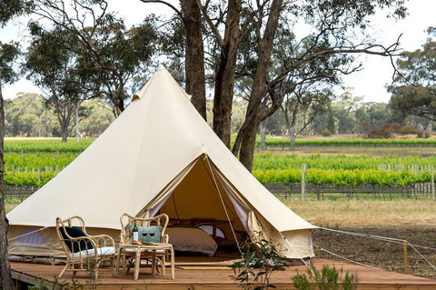 Balgownie Estate Winery Retreat & Restaurant - Australian Directory 0