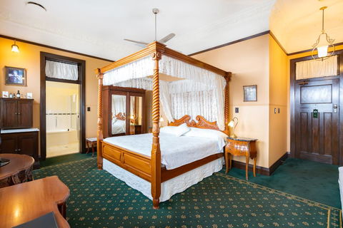 Ballina Manor Boutique Hotel - Australian Directory 3