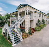 Balmoral Queenslander - Australian Directory