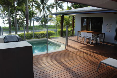 Banfields Retreat - Australian Directory 0