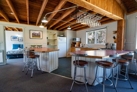 Banjo's Chalet, Alpine-getaways - Australian Directory 2