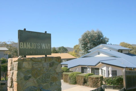 Banjos Way 1/23 Banjo Patterson Crescent - Australian Directory 0