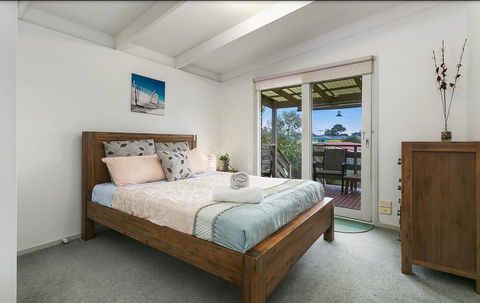Banksia On The Bay - Australian Directory 1