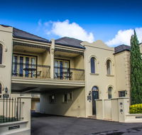 Banyan Place - Australian Directory