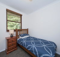 Barefoot Beach House 24 Essendene Road - Australian Directory