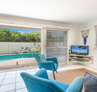 Barefoot in Lennox- WiFi - Foxtel - Pool - Australian Directory