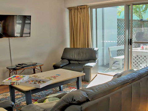 Barefoot' 7/44 Marine Drive - Fabulous Fingal Bay - Australian Directory 2