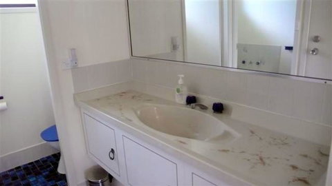 BARRELS AT BOOMERANG - Australian Directory 1