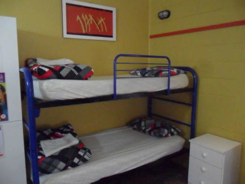 Bateman Bay Holiday Park & Batemans Bay YHA - Australian Directory 3