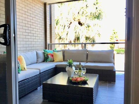 Batemans Bay Apartment - Australian Directory 1