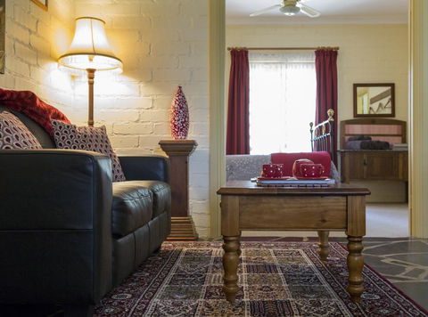 Battunga Bed And Breakfast - Australian Directory 1