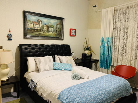 Bawlyn Room - Australian Directory 0
