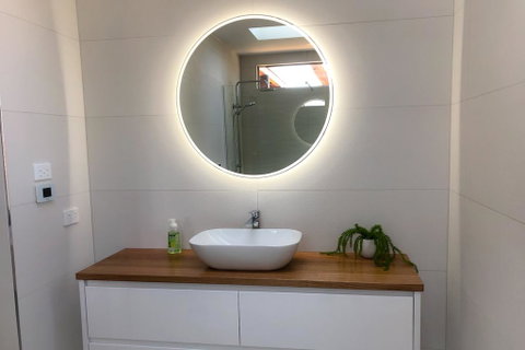 BAY OF FIRES BEACH SHACK Ocean Views From A Modern Beachhouse - Australian Directory 2