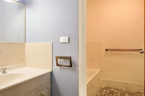 Bay Parklands, Unit 69/2 Gowrie Avenue - Australian Directory 2