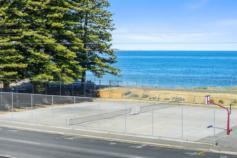 Bayline Beachfront Apartment No 4 - Australian Directory 2