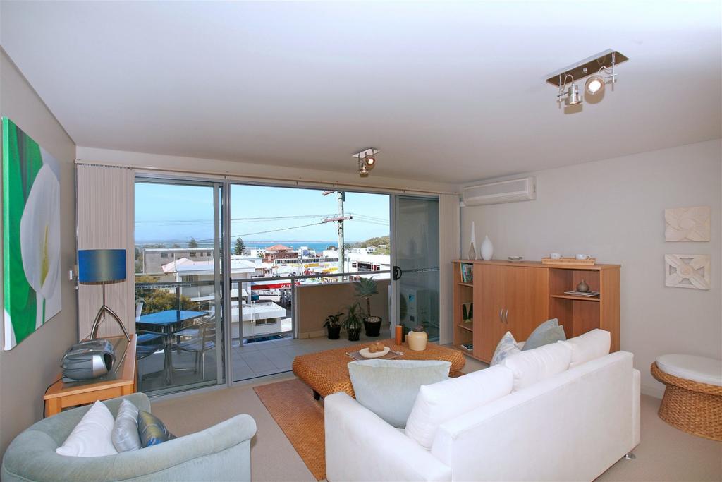 Nelson Bay NSW Australian Directory