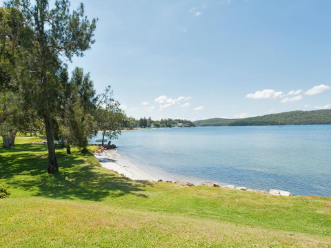 Baywatch - Beachfront Bliss Executive Home - Australian Directory 3